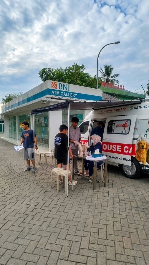Kegiatan layanan Vet Van di lapangan